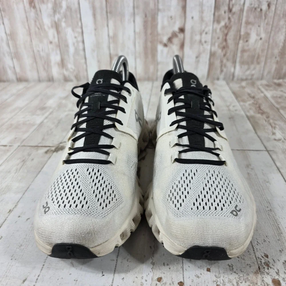 On Cloud X Womens Running Shoes White Black 40.99702 Size 8